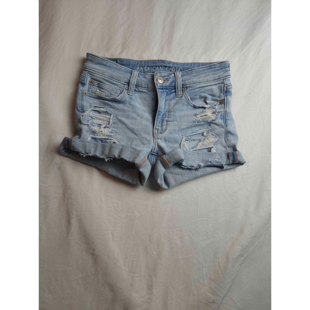American Eagle Shorts Womens 2 Light Wash Distressed Denim Y2K Aesthetic Boho